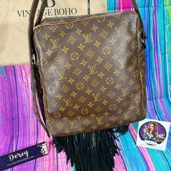 🔷️Louis Vuitton Vintage Boho Bag w/ Fringe - Picture 12 of 12